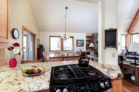 17888 Grouse Ln, Sunriver, OR 97707 photo 9