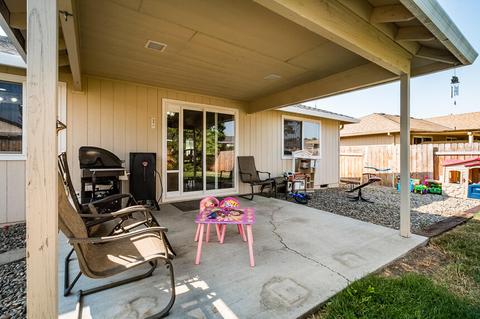 409 Montclair Way, Eagle Point, OR 97524 photo 24