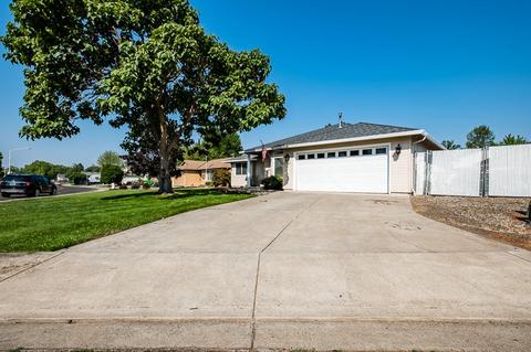409 Montclair Way, Eagle Point, OR 97524 photo 3