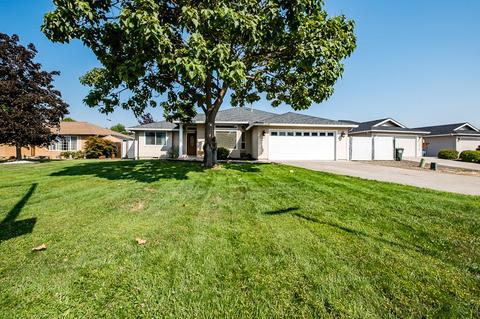 409 Montclair Way, Eagle Point, OR 97524 photo 2