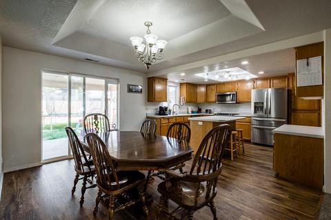 409 Montclair Way, Eagle Point, OR 97524 photo 8