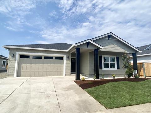 343 Cheney Loop, Central Point, OR 97502 photo 1