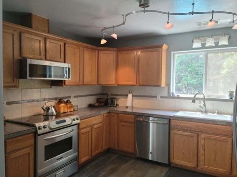 265 Shadowbrook Dr, Cave Junction, OR 97523 photo 3