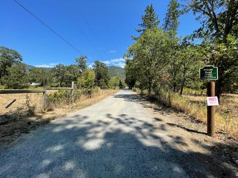 9222 N Applegate Rd, Grants Pass, OR 97527 photo 29