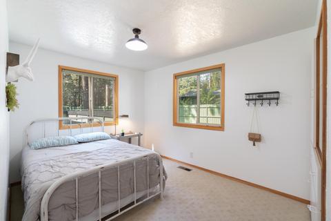 17039 Spring River Rd, Bend, OR 97707 photo 19
