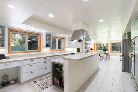 17039 Spring River Rd, Bend, OR 97707 photo 7