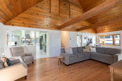 17039 Spring River Rd, Bend, OR 97707 photo 3