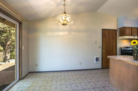 2002 NE Barrett Ct, Bend, OR 97701 photo 5