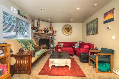 20295 Schaeffer Dr, Bend, OR 97703 photo 4