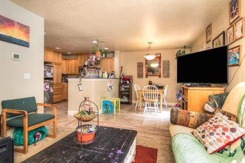 20295 Schaeffer Dr, Bend, OR 97703 photo 5