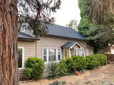 4915 Cabbage Ln, Phoenix, OR 97535 photo 1