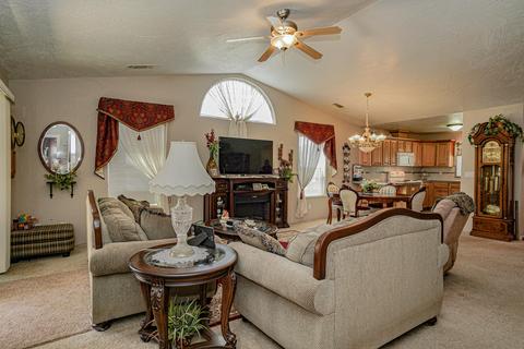 203 Cedar Brook Ln, Cave Junction, OR 97523 photo 5