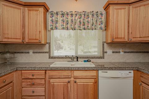 203 Cedar Brook Ln, Cave Junction, OR 97523 photo 11