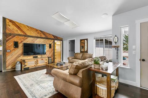 61190 Ferguson Rd, Bend, OR 97702 photo 4