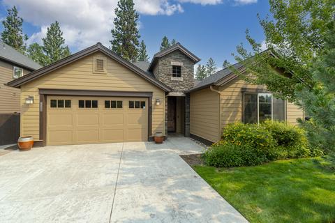 20126 Stonegate Dr, Bend, OR 97702 photo 1