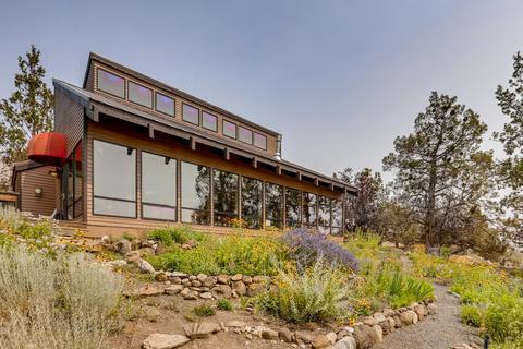19695 Ridgewood Dr, Bend, OR 97703 photo 2