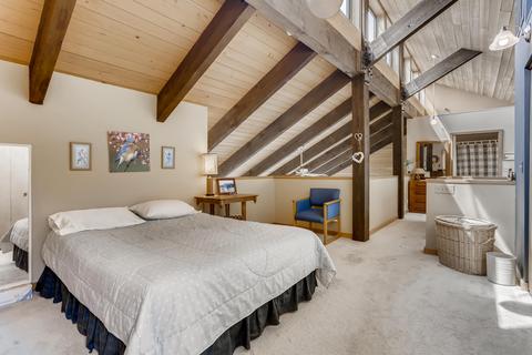 19695 Ridgewood Dr, Bend, OR 97703 photo 11