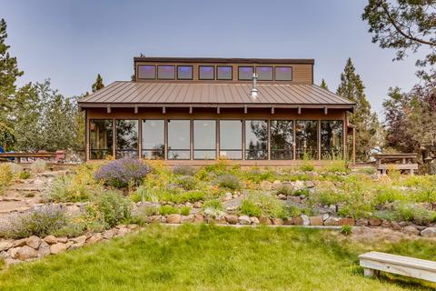 19695 Ridgewood Dr, Bend, OR 97703 photo 1