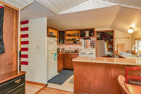 211 Third St, Phoenix, OR 97535 photo 11