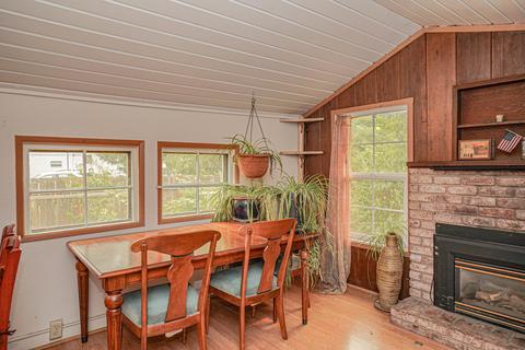 211 Third St, Phoenix, OR 97535 photo 8