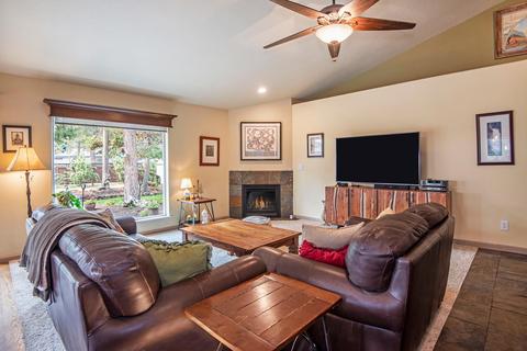 17229 Crane Dr, Bend, OR 97707 photo 4