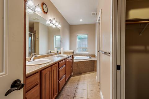 948 Win Way, Eagle Point, OR 97524 photo 19