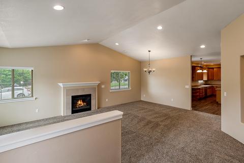 948 Win Way, Eagle Point, OR 97524 photo 6