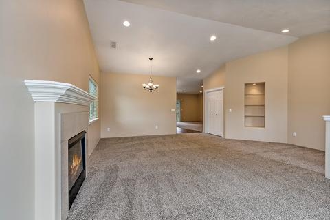 948 Win Way, Eagle Point, OR 97524 photo 7