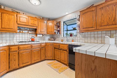 207 S Rose St, Phoenix, OR 97535 photo 22