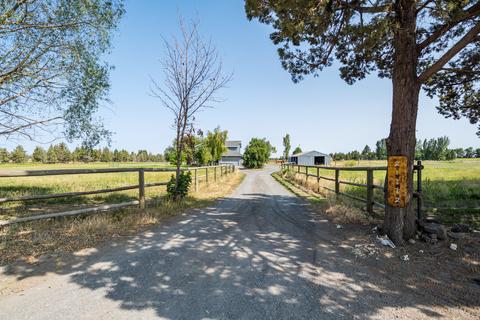 21772 Repine Dr, Bend, OR 97701 photo 37
