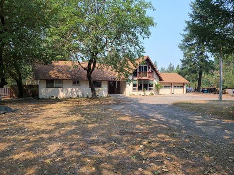 2010 Stringer Gap Rd, Grants Pass, OR 97527 photo 1