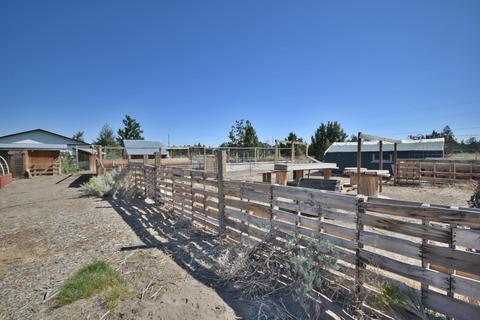 25245 Elk Ln, Bend, OR 97701 photo 48