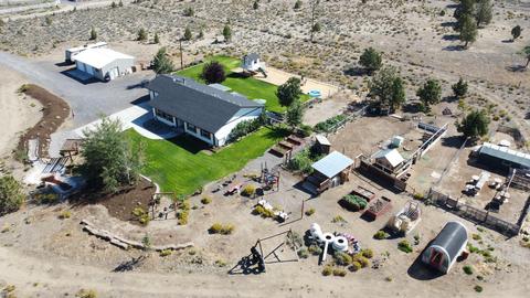 25245 Elk Ln, Bend, OR 97701 photo 2