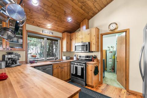 14520 Mountain View Dr, Sisters, OR 97759 photo 17