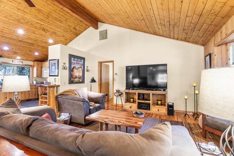 14520 Mountain View Dr, Sisters, OR 97759 photo 9
