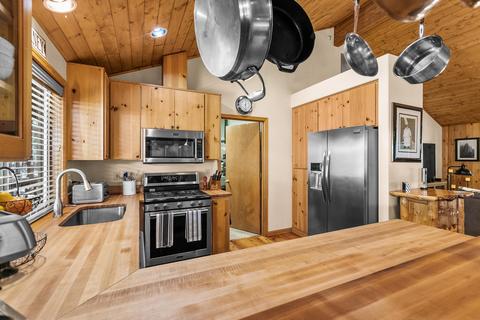 14520 Mountain View Dr, Sisters, OR 97759 photo 18