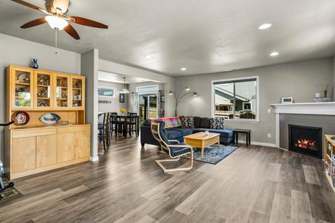 620 SE Glencoe Pl, Bend, OR 97702 photo 10