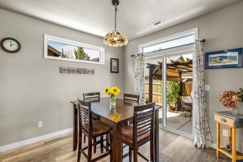 620 SE Glencoe Pl, Bend, OR 97702 photo 13