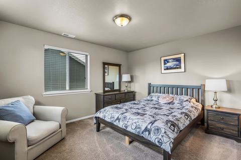 620 SE Glencoe Pl, Bend, OR 97702 photo 22