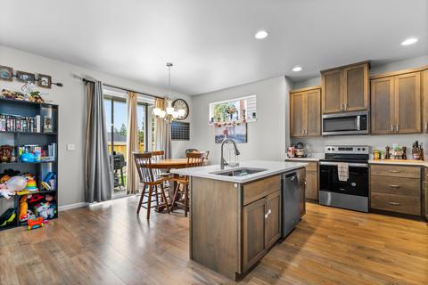 20434 Cider Ct, Bend, OR 97702 photo 9