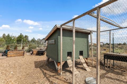 66973 Lance Rd, Bend, OR 97703 photo 26