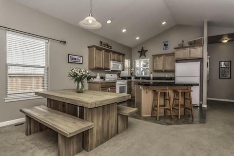 20687 Beaumont Dr, Bend, OR 97701 photo 8