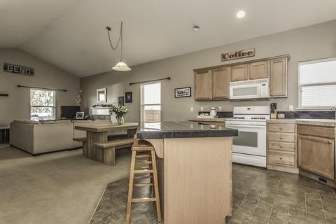20687 Beaumont Dr, Bend, OR 97701 photo 10