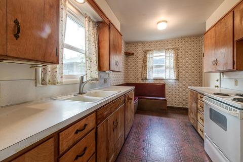 688 NE 9th St, Bend, OR 97701 photo 5