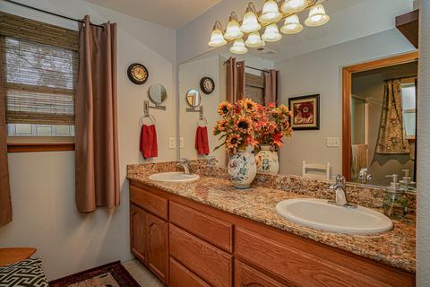 1097 Highlands Dr, Eagle Point, OR 97524 photo 15