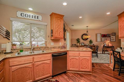 1097 Highlands Dr, Eagle Point, OR 97524 photo 12