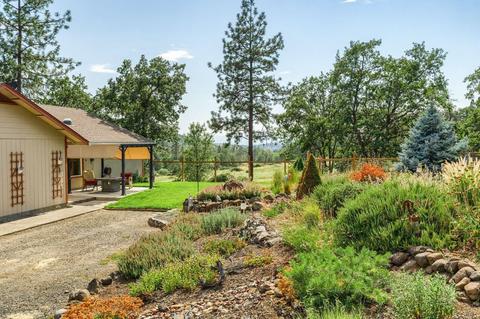 1850 Worthington Rd, Eagle Point, OR 97524 photo 2