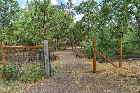 1850 Worthington Rd, Eagle Point, OR 97524 photo 42