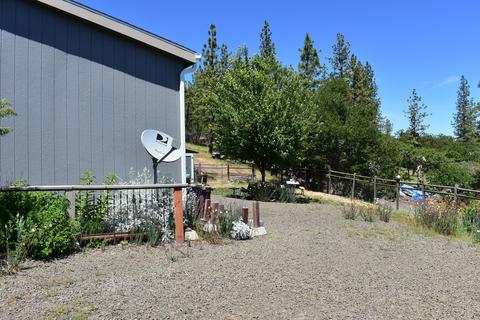 230 Leafwood Dr, Eagle Point, OR 97524 photo 31