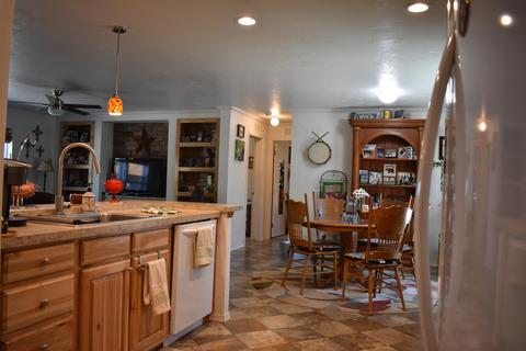 230 Leafwood Dr, Eagle Point, OR 97524 photo 38